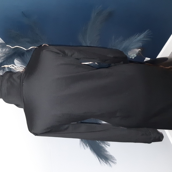 NWOT BLACK JERSEY DRESS - Picture 4 of 6